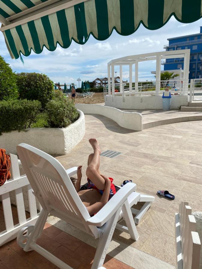 Residence El Palmar Fronte Mare, Fronte Spiaggia Lido di Jesolo Exterior foto